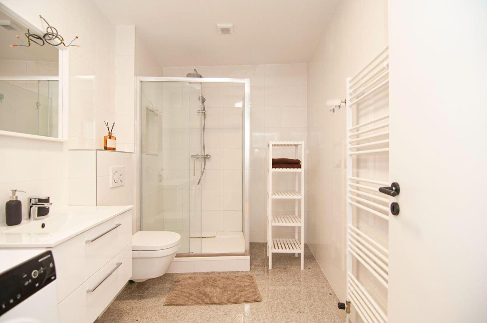 Beautiful Apartment Bratislava Buitenkant foto